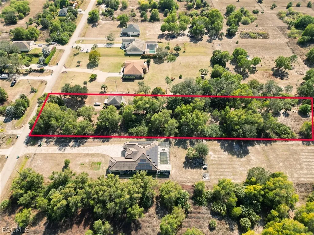 48XX 10th Street NE Naples FL 34120
