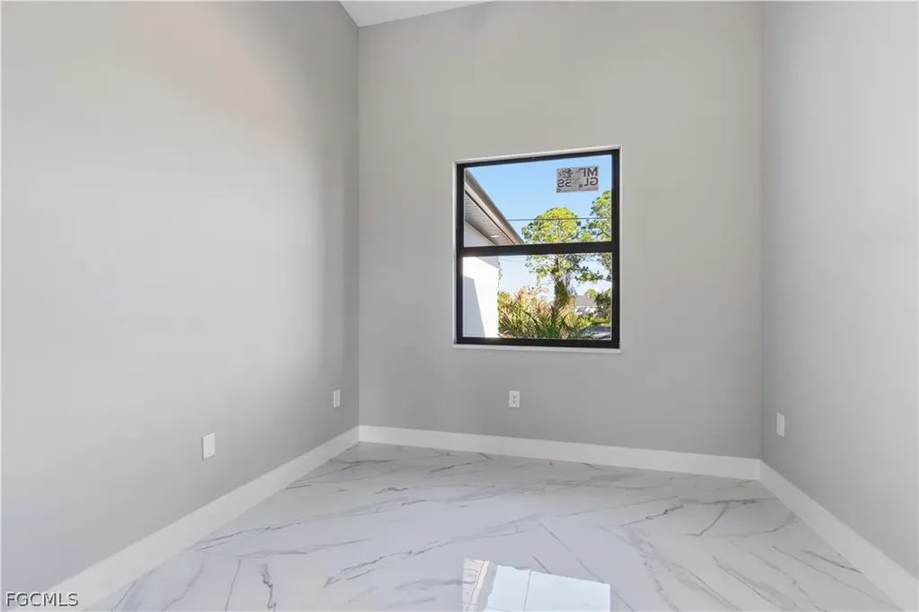 2609 11th Street SW Lehigh Acres FL 33976