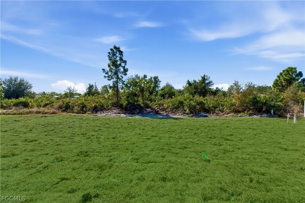 2609 11th Street SW Lehigh Acres FL 33976