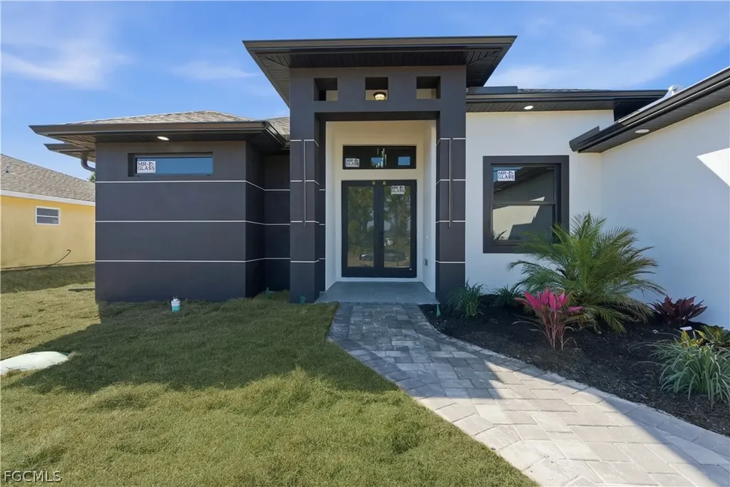 2609 11th Street SW Lehigh Acres FL 33976