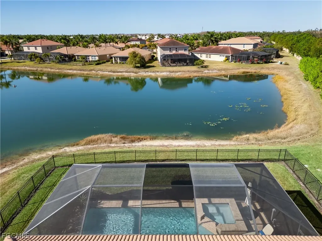 3280 Royal Gardens Avenue Fort Myers FL 33916