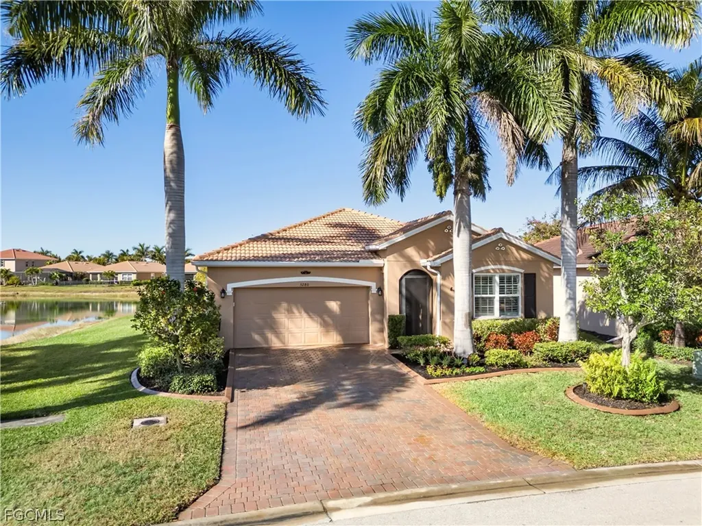 3280 Royal Gardens Avenue Fort Myers FL 33916