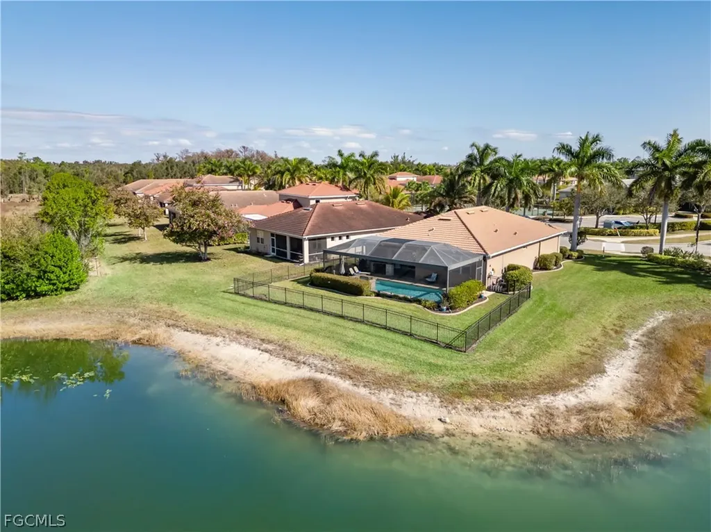 3280 Royal Gardens Avenue Fort Myers FL 33916