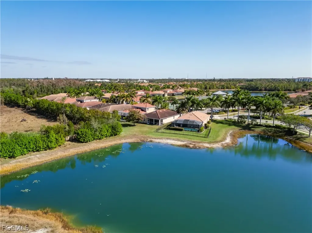 3280 Royal Gardens Avenue Fort Myers FL 33916