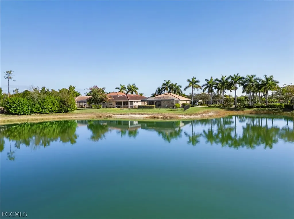 3280 Royal Gardens Avenue Fort Myers FL 33916