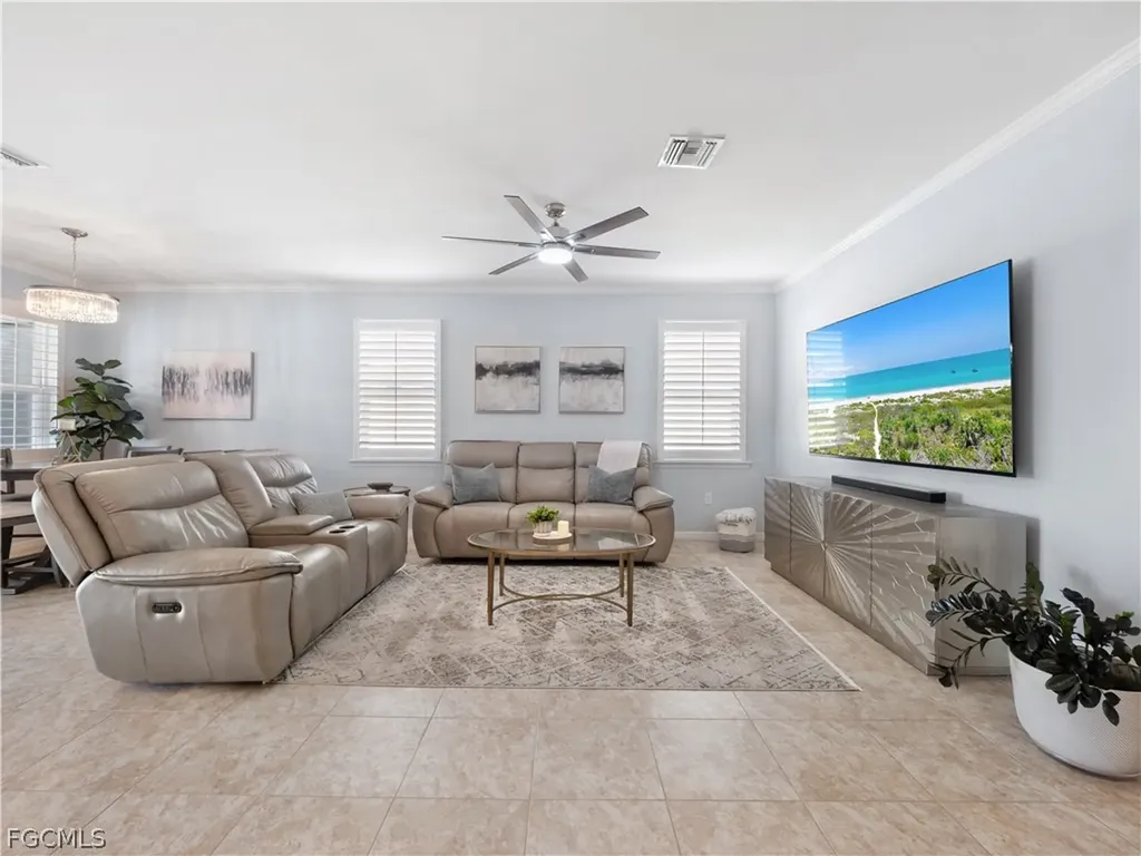 3280 Royal Gardens Avenue Fort Myers FL 33916
