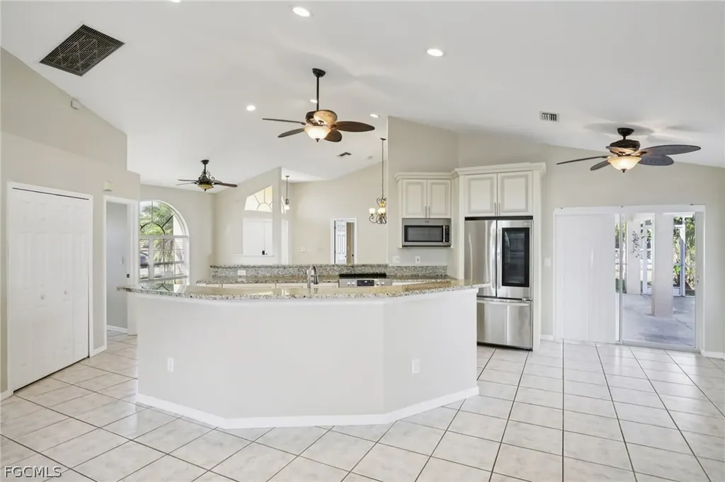 401 NE 23rd Avenue Cape Coral FL 33909