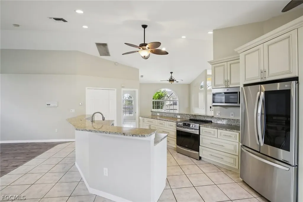 401 NE 23rd Avenue Cape Coral FL 33909