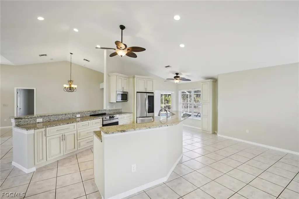 401 NE 23rd Avenue Cape Coral FL 33909