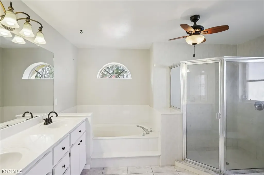 401 NE 23rd Avenue Cape Coral FL 33909