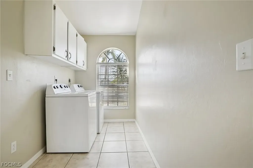 401 NE 23rd Avenue Cape Coral FL 33909
