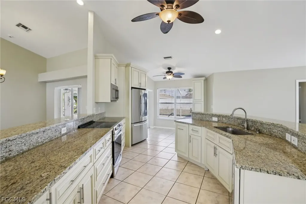 401 NE 23rd Avenue Cape Coral FL 33909