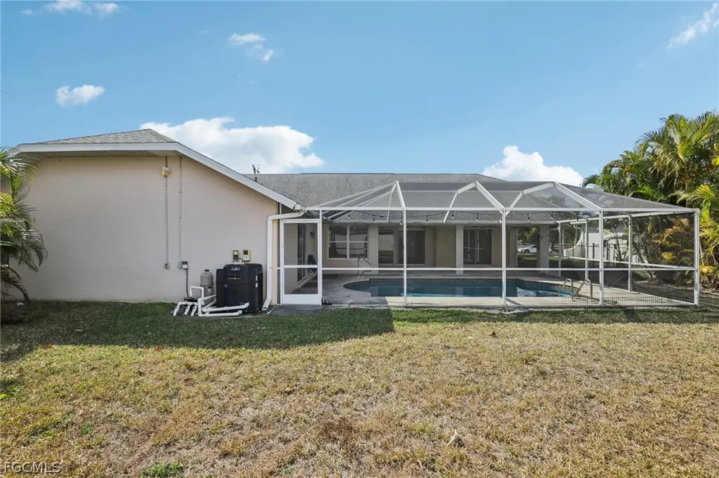401 NE 23rd Avenue Cape Coral FL 33909