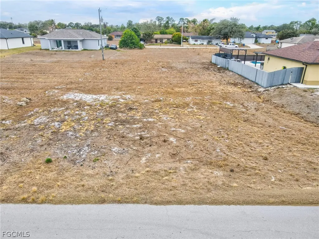 4607 6th Street W Lehigh Acres FL 33971