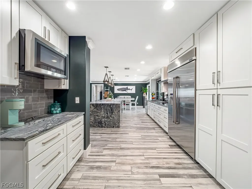 1912 SE 33rd Terrace Cape Coral FL 33904