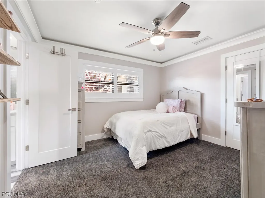 1912 SE 33rd Terrace Cape Coral FL 33904