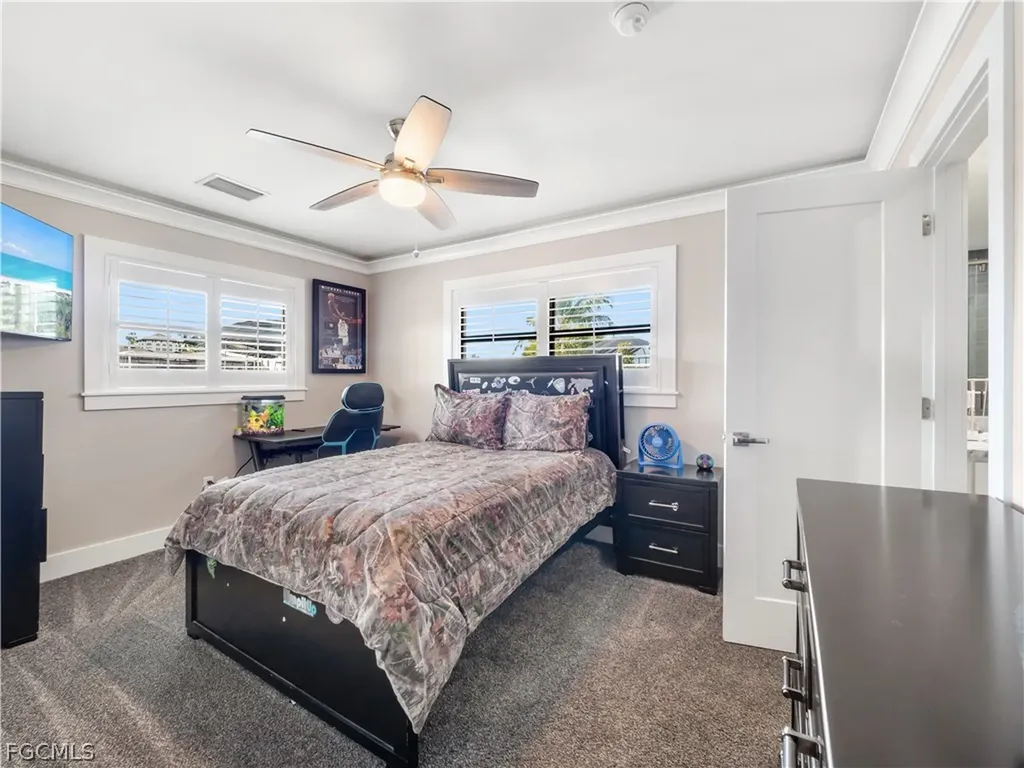 1912 SE 33rd Terrace Cape Coral FL 33904