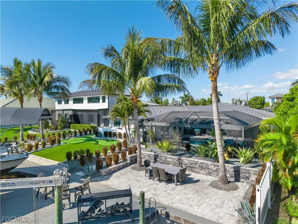 1912 SE 33rd Terrace Cape Coral FL 33904