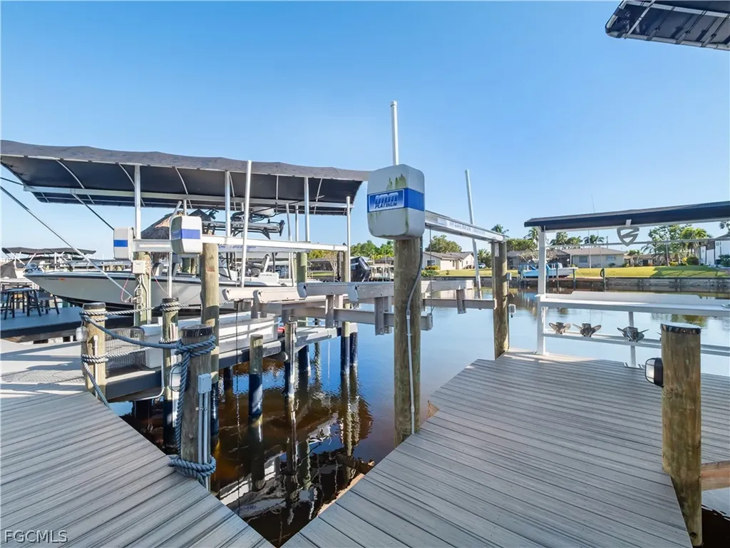 1912 SE 33rd Terrace Cape Coral FL 33904