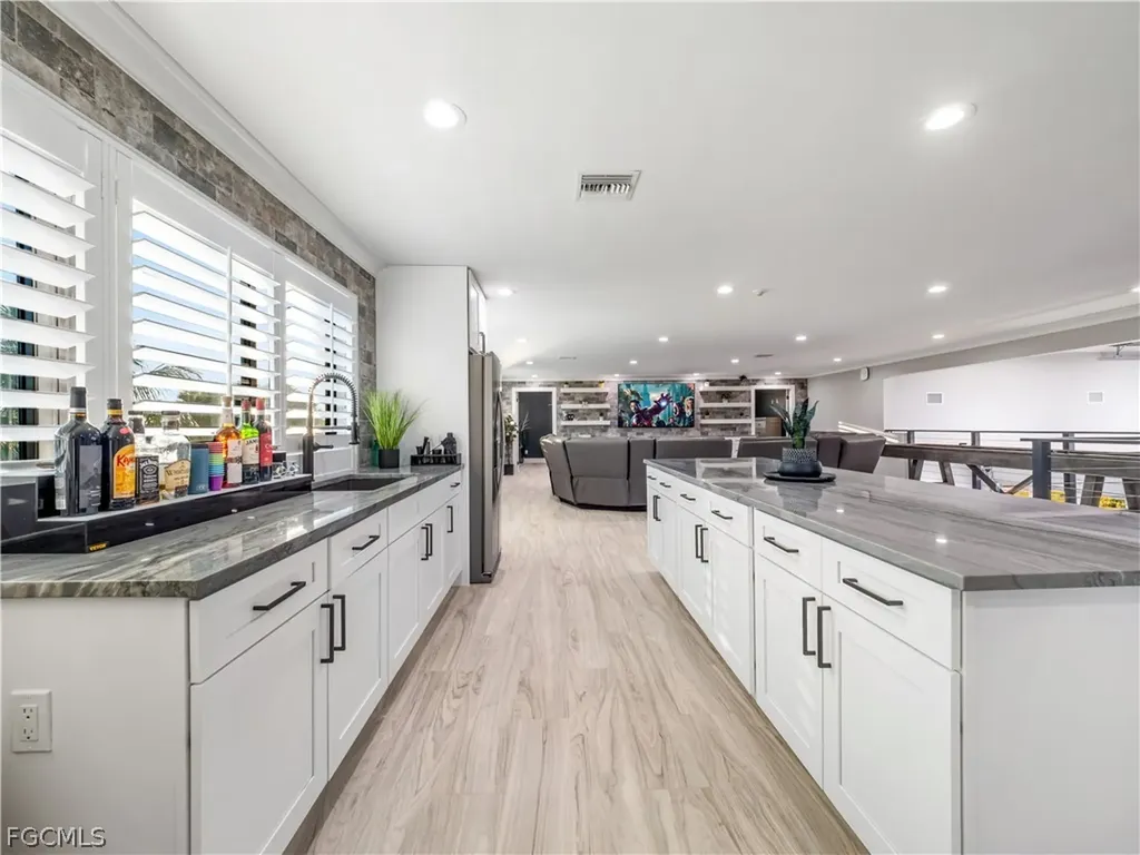 1912 SE 33rd Terrace Cape Coral FL 33904