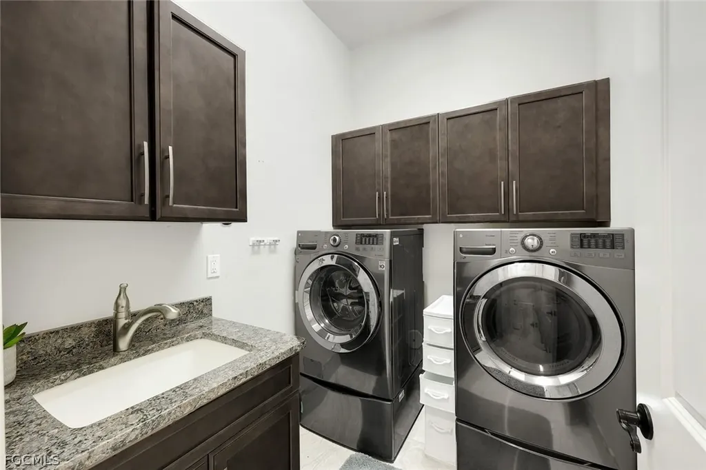 11711 Royal Tee Circle Cape Coral FL 33991