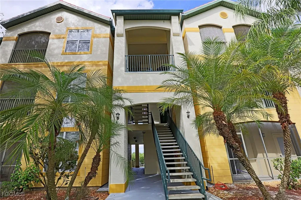 11480 Villa Grand Fort Myers FL 33913