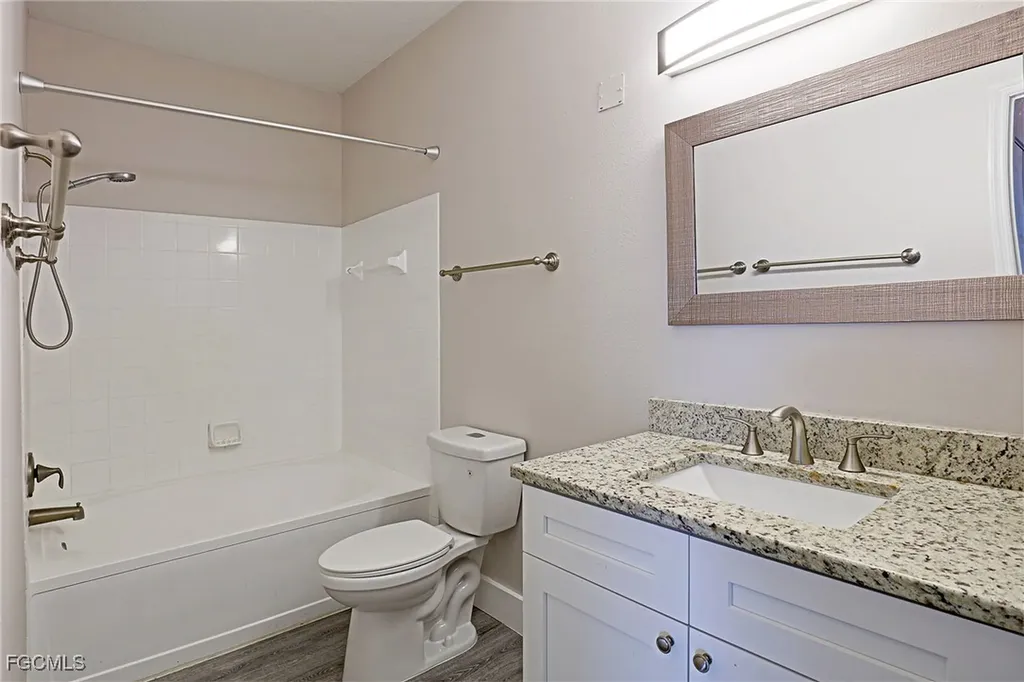 11480 Villa Grand Fort Myers FL 33913