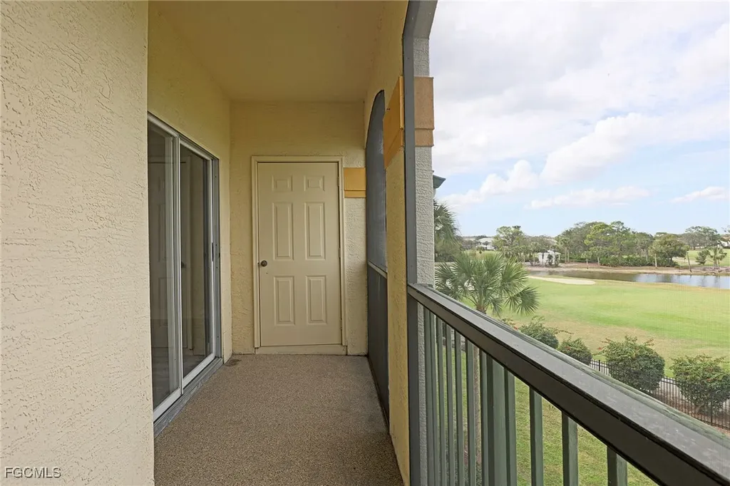 11480 Villa Grand Fort Myers FL 33913