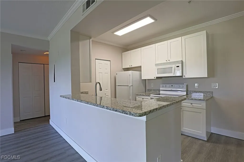 11480 Villa Grand Fort Myers FL 33913