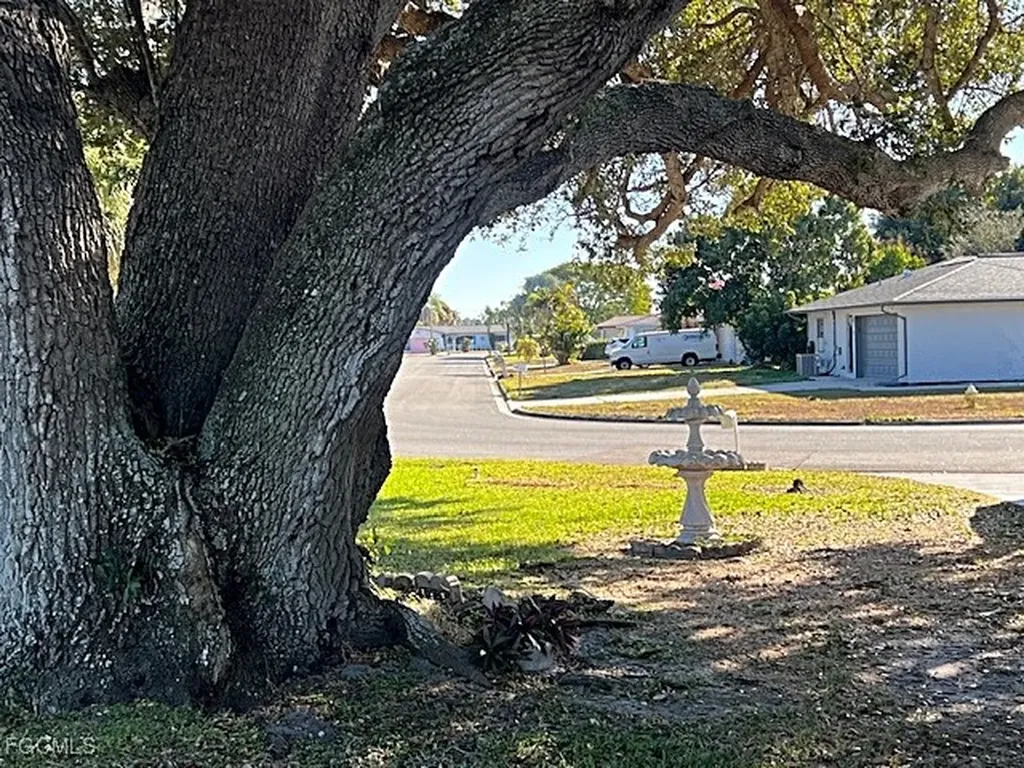514 Pennview Avenue Lehigh Acres FL 33936