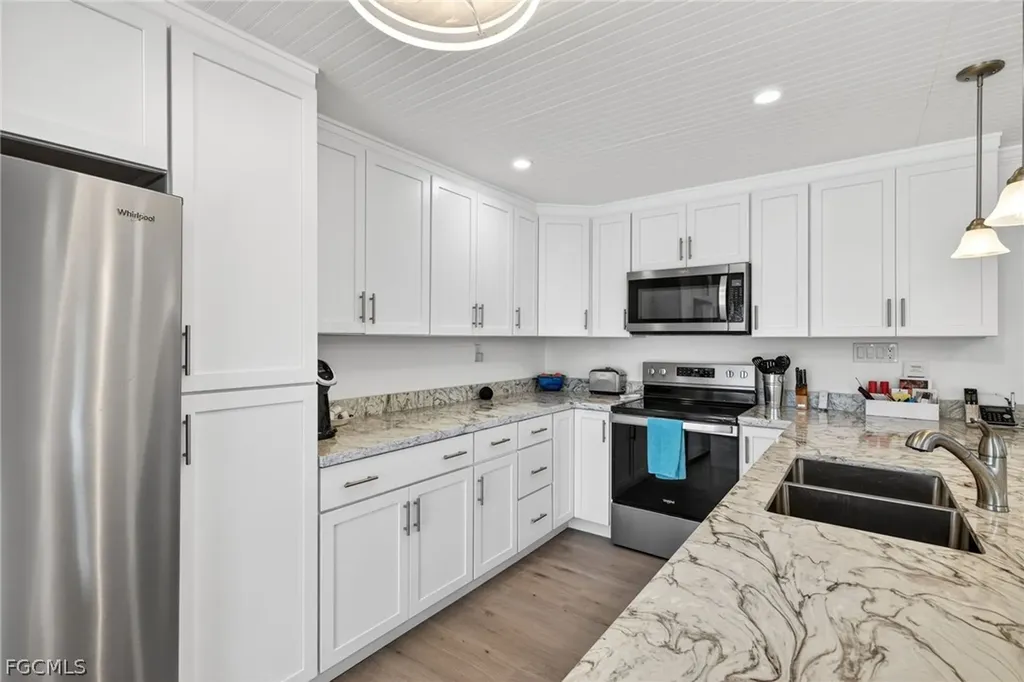 1341 Middle Gulf Drive Sanibel FL 33957