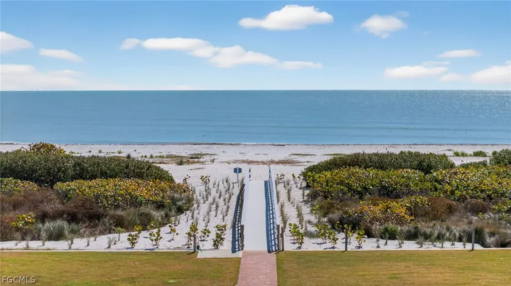 1341 Middle Gulf Drive Sanibel FL 33957