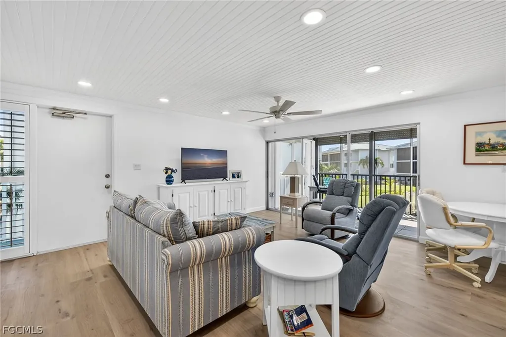 1341 Middle Gulf Drive Sanibel FL 33957