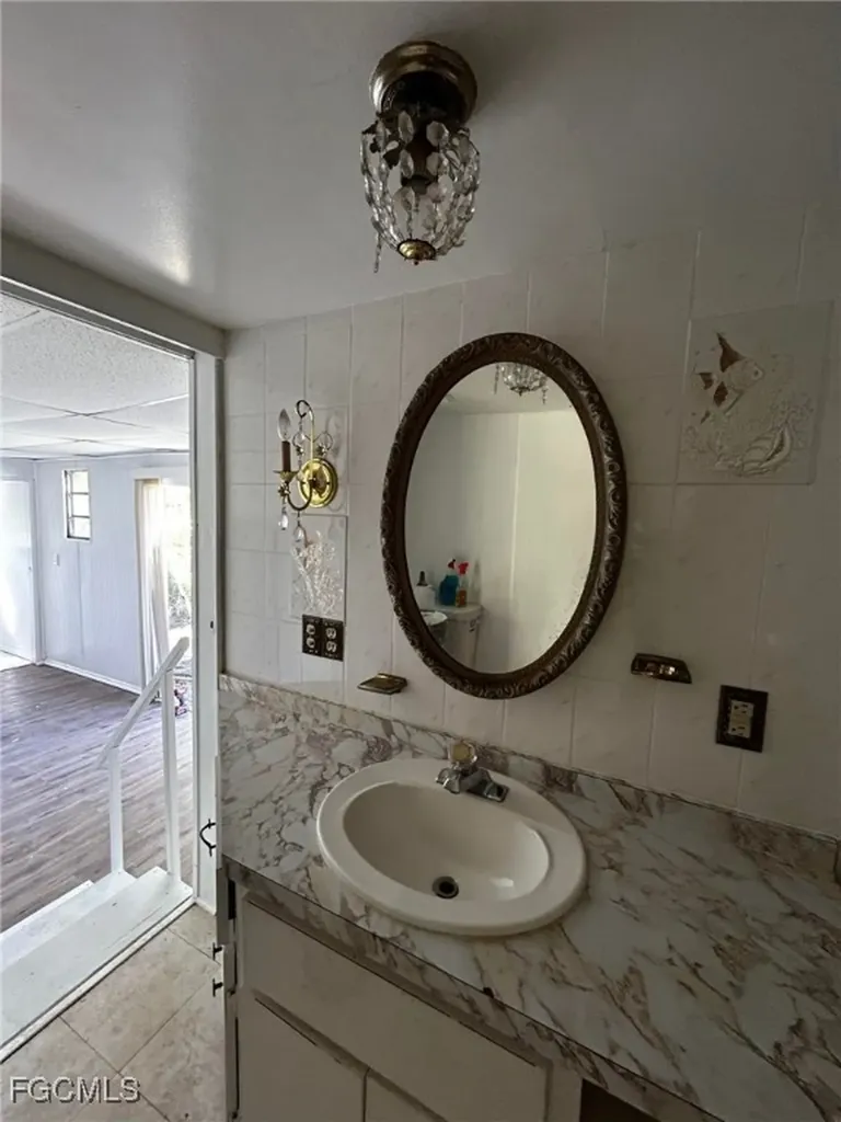 248 Flame Lane North Fort Myers FL 33917