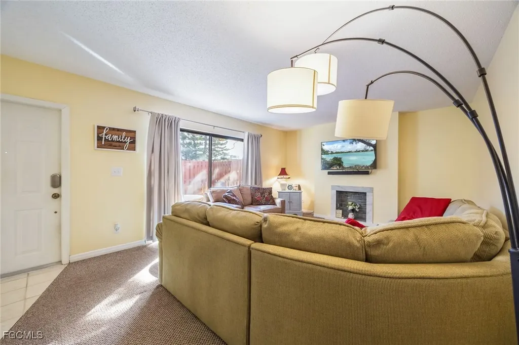 1550 Park Meadows Drive Fort Myers FL 33907
