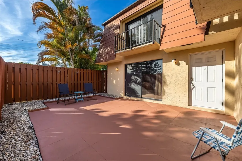 1550 Park Meadows Drive Fort Myers FL 33907