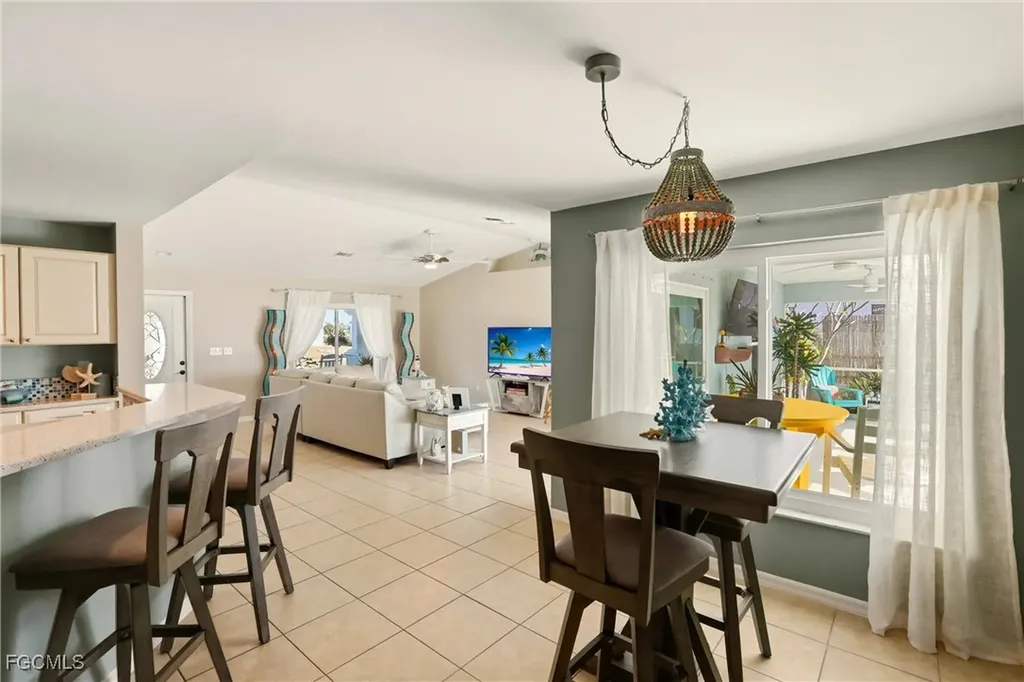 4306 NE 20th Place Cape Coral FL 33909