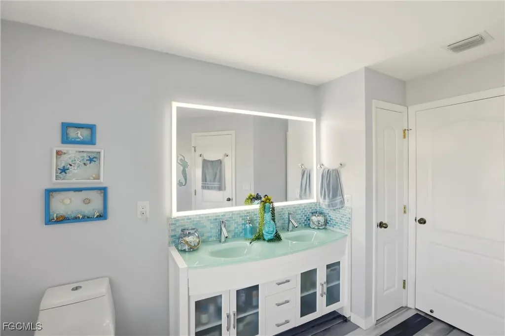 4306 NE 20th Place Cape Coral FL 33909