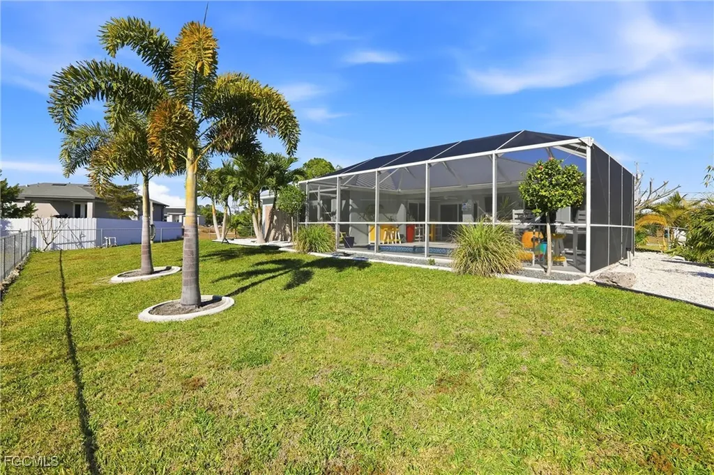 4306 NE 20th Place Cape Coral FL 33909