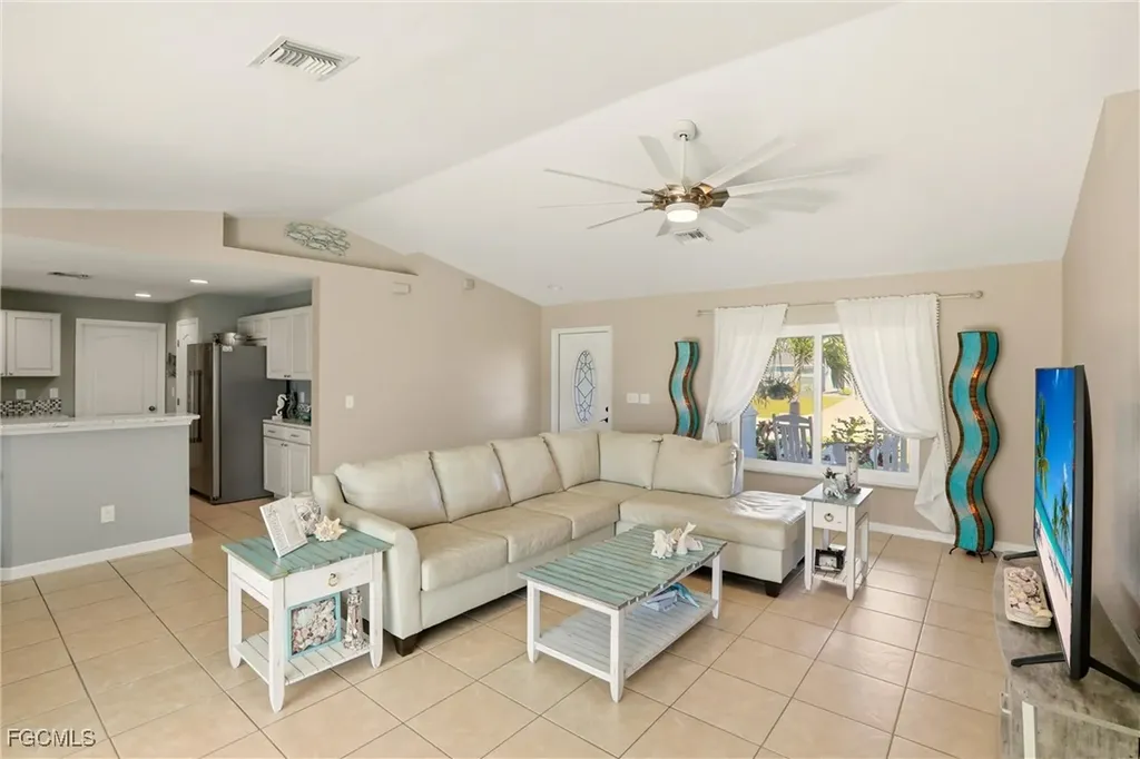 4306 NE 20th Place Cape Coral FL 33909