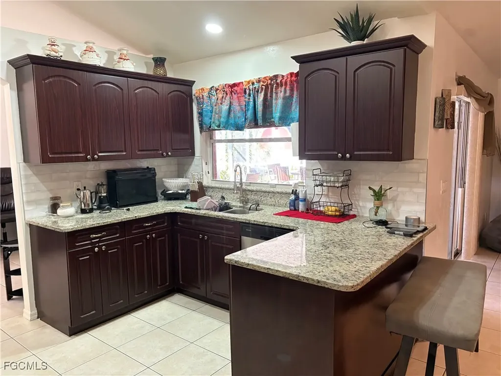 519 Hibiscus Avenue Lehigh Acres FL 33972