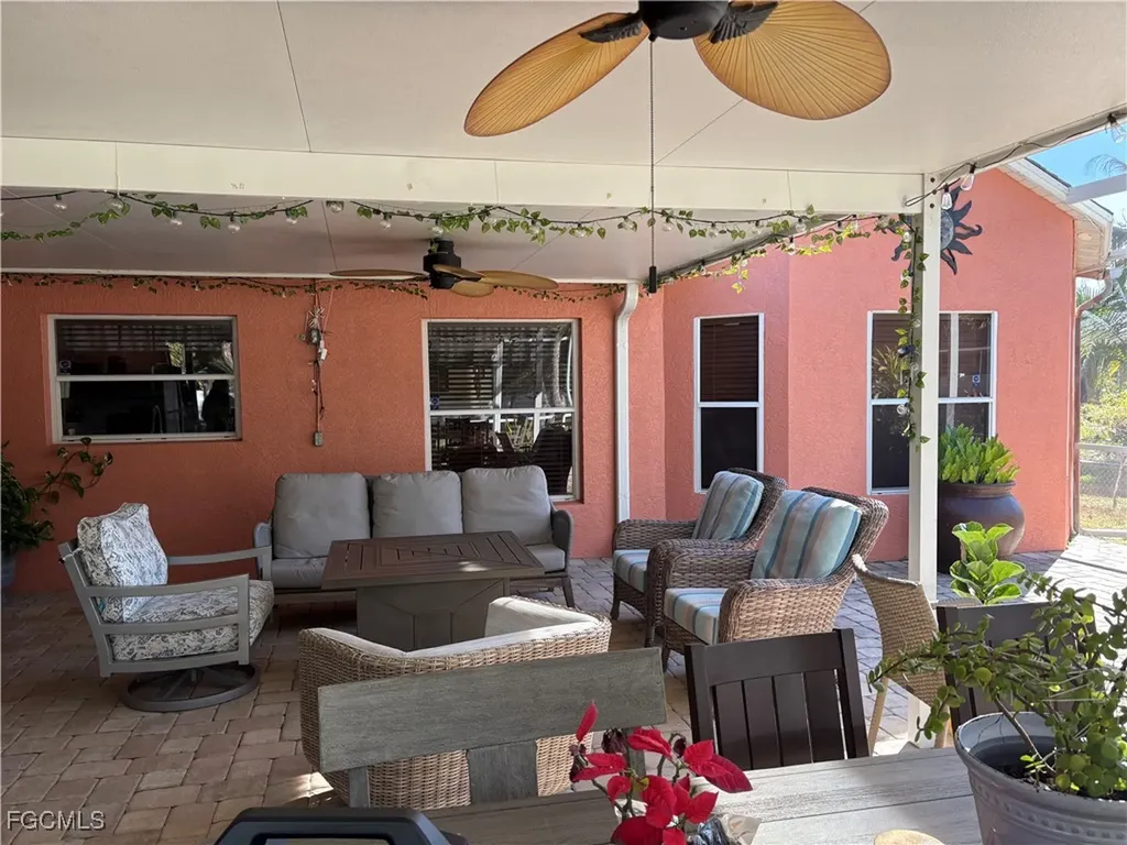 519 Hibiscus Avenue Lehigh Acres FL 33972