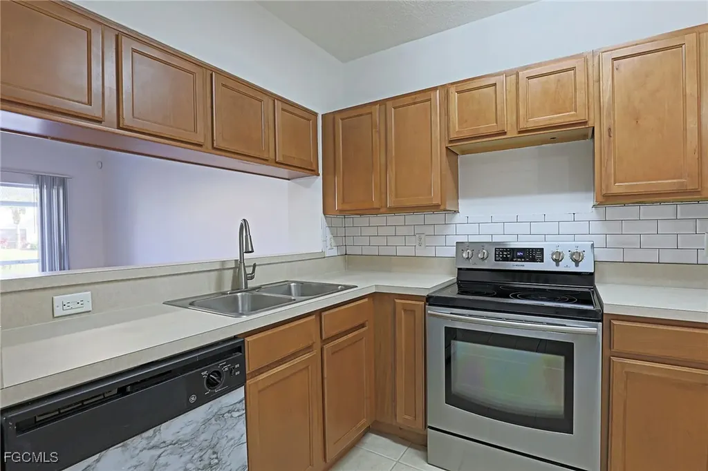 10033 Spyglass Hill Lane Fort Myers FL 33966