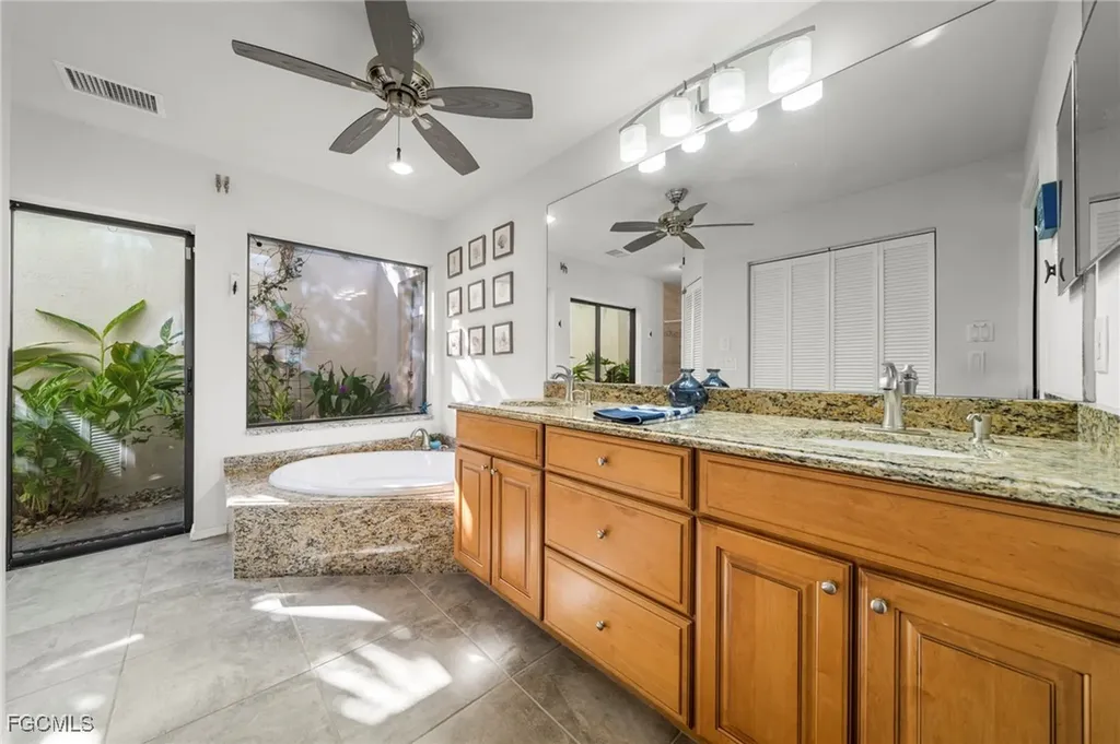 2617 SE 23rd Avenue Cape Coral FL 33904