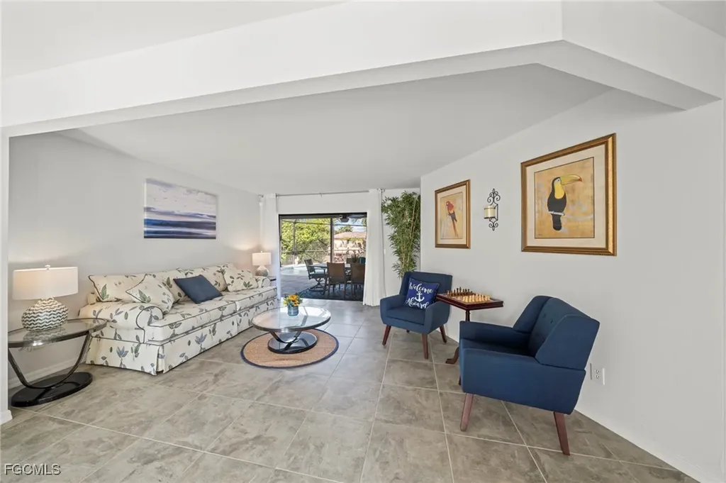 2617 SE 23rd Avenue Cape Coral FL 33904