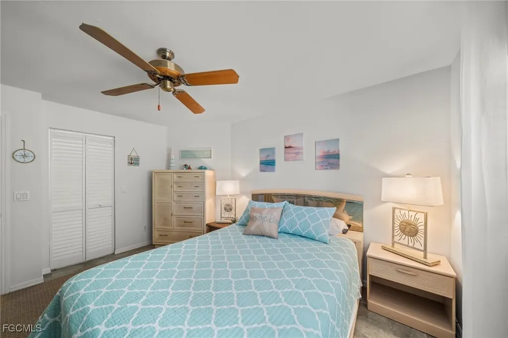2617 SE 23rd Avenue Cape Coral FL 33904
