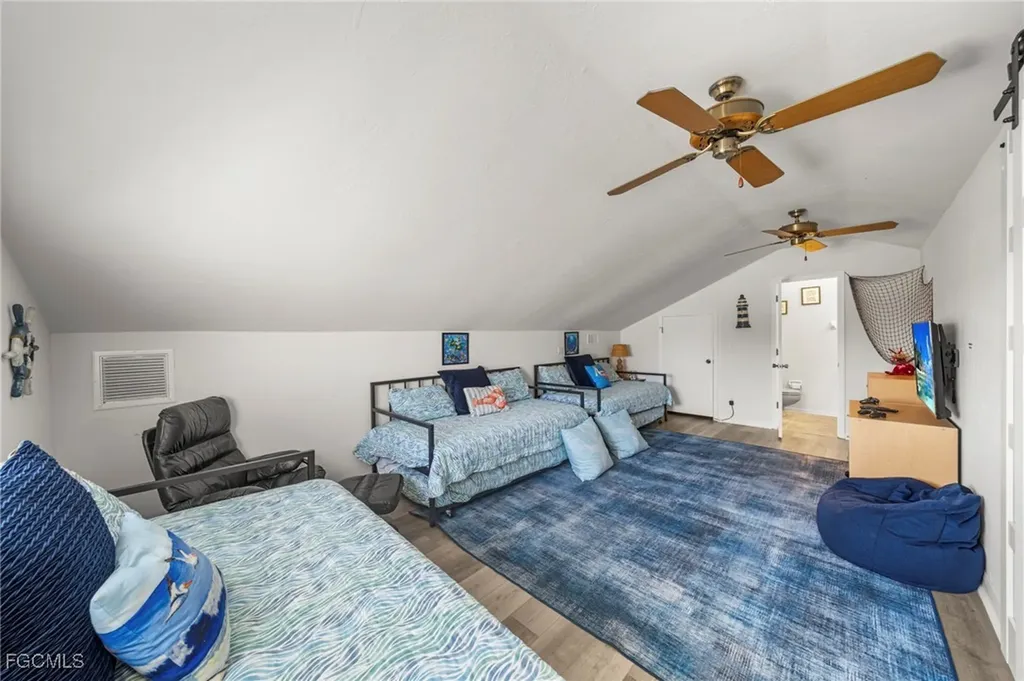 2617 SE 23rd Avenue Cape Coral FL 33904