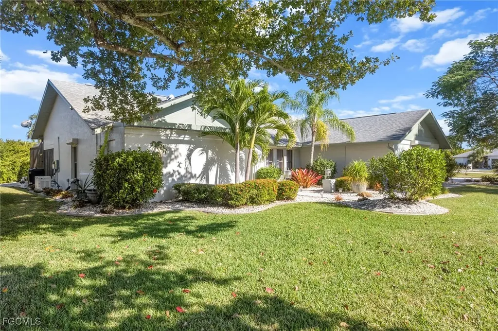 2617 SE 23rd Avenue Cape Coral FL 33904