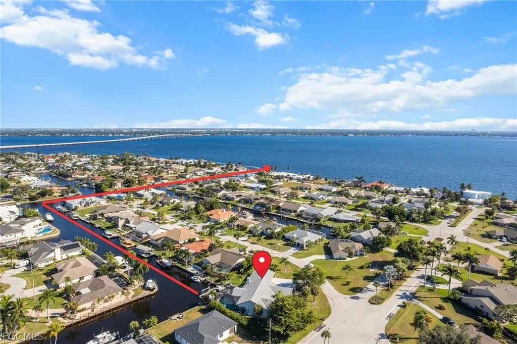 2617 SE 23rd Avenue Cape Coral FL 33904