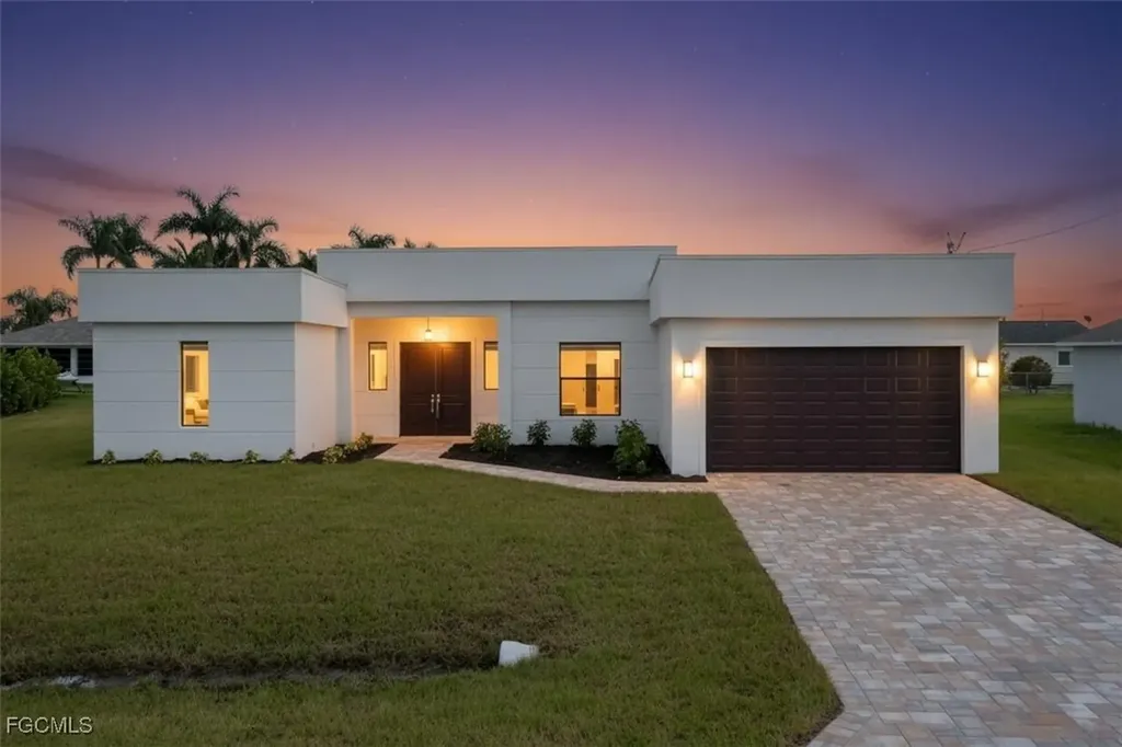 19 NW 14th Place Cape Coral FL 33993